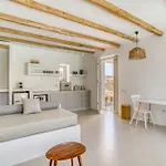 Lil Paros Luxury Dhragoulas