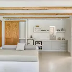 Lil Paros Luxury Villa *