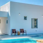 Lil Paros Luxury *