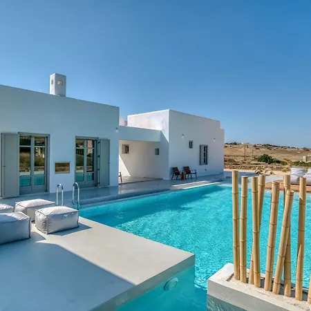 Lil Paros Luxury *