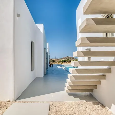 Villa Lil Paros Luxury *