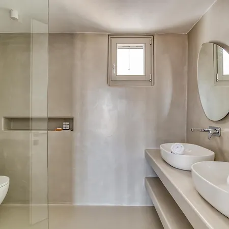 Villa Lil Paros Luxury *