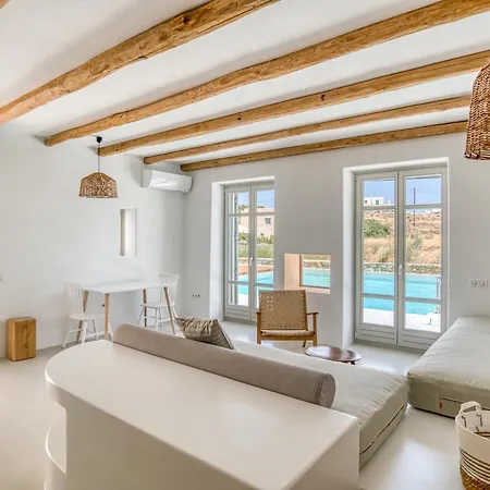Villa Lil Paros Luxury *