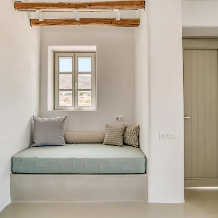 Villa Lil Paros Luxury *