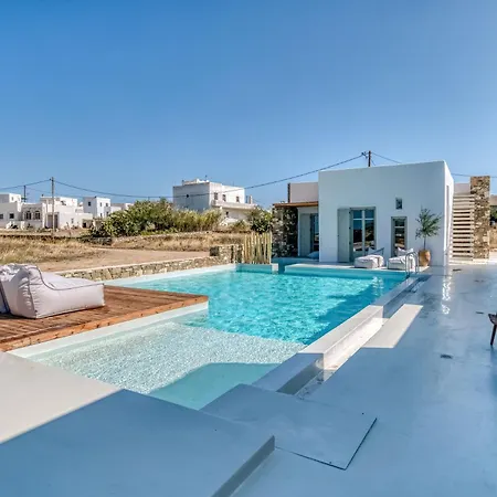 Lil Paros Luxury Dhragoulas