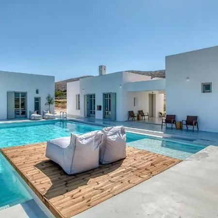 Lil Paros Luxury *