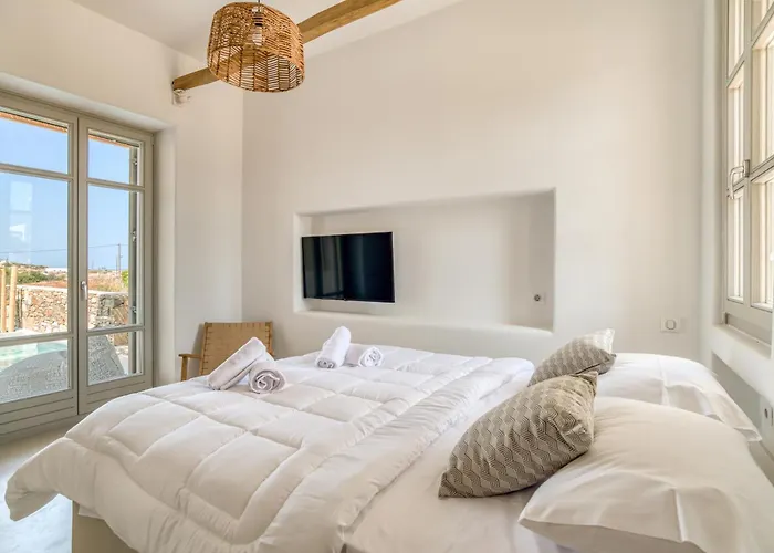 Villa Lil Paros Luxury *