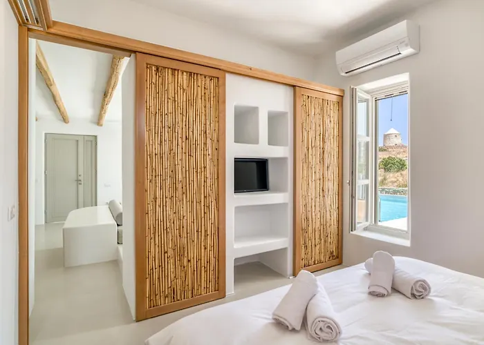 Lil Paros Luxury Villa *