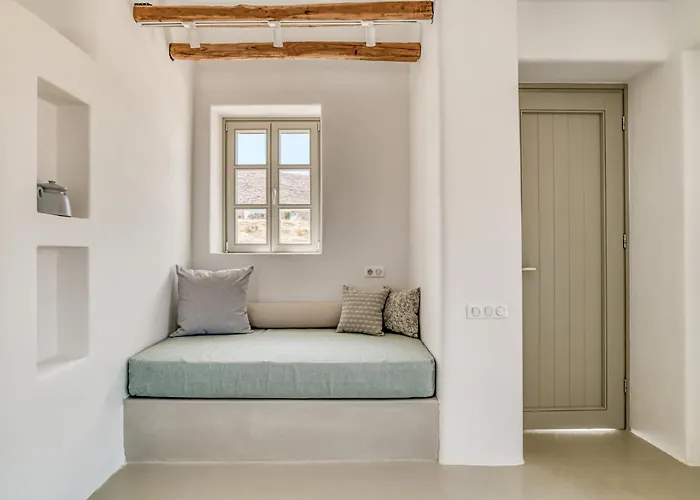 Villa Lil Paros Luxury *